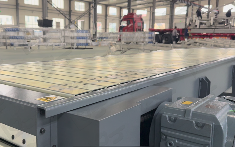 冠猴智能鏈板輸送機:重型物料輸送新方案